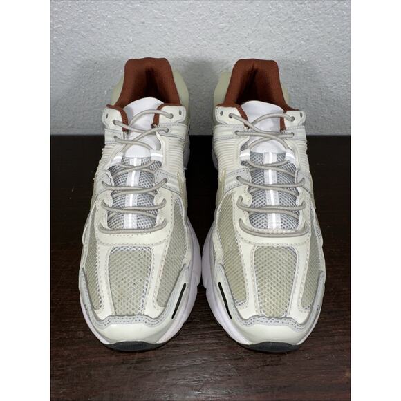Size 10 - Nike A-Cold-Wall* x Air Zoom Vomero 5 Sail White Suede (AT3152-100) - Picture 2 of 11